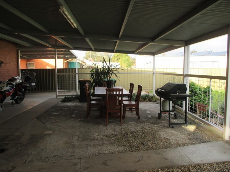 27 Vincent Road, Wangaratta VIC 3677