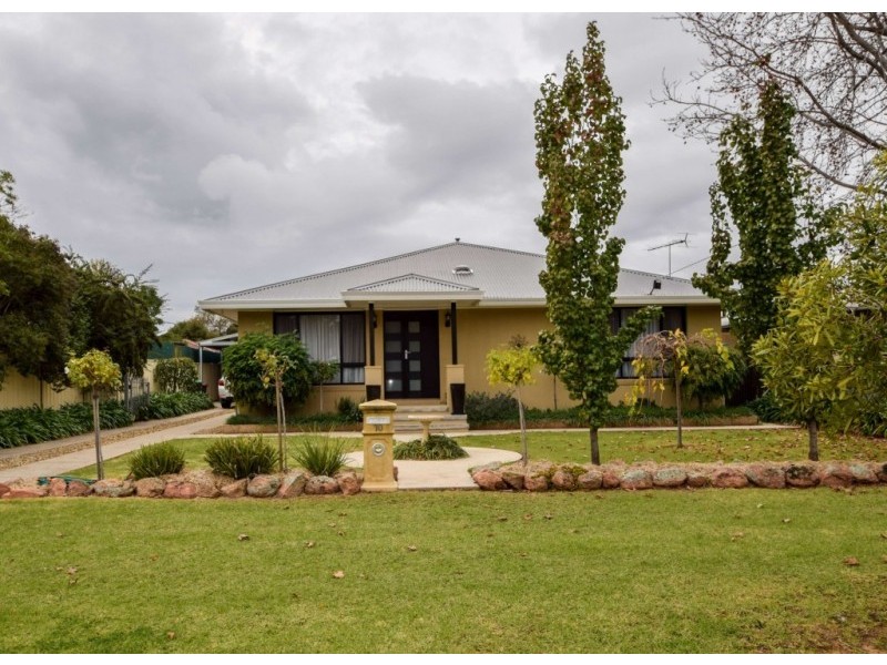 10 Scott Street, Wangaratta VIC 3677