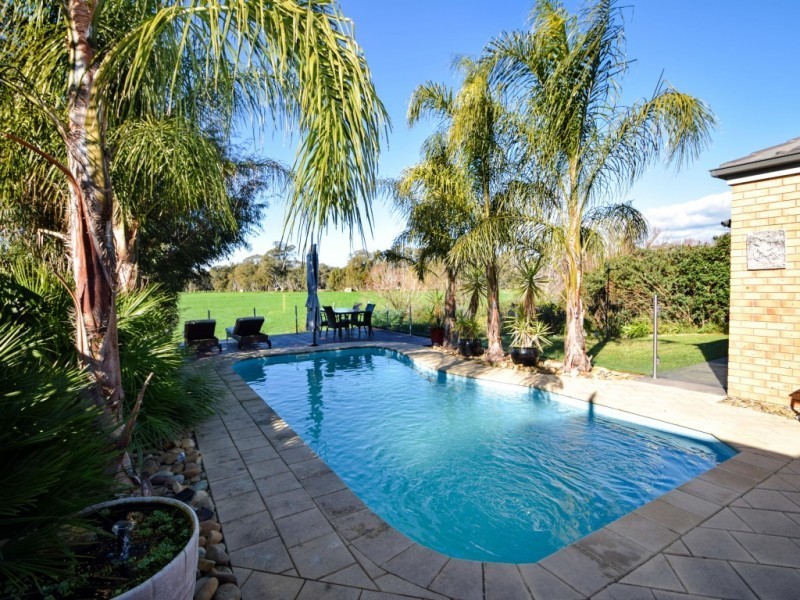 3 Kingfisher Drive, Wangaratta VIC 3677