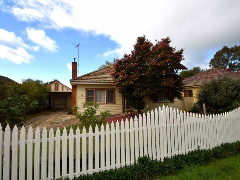 13 Callander Avenue, Wangaratta VIC 3677