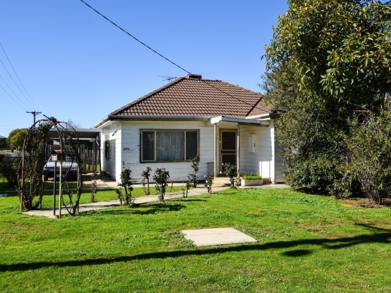 12 Leishman Street, Wangaratta VIC 3677