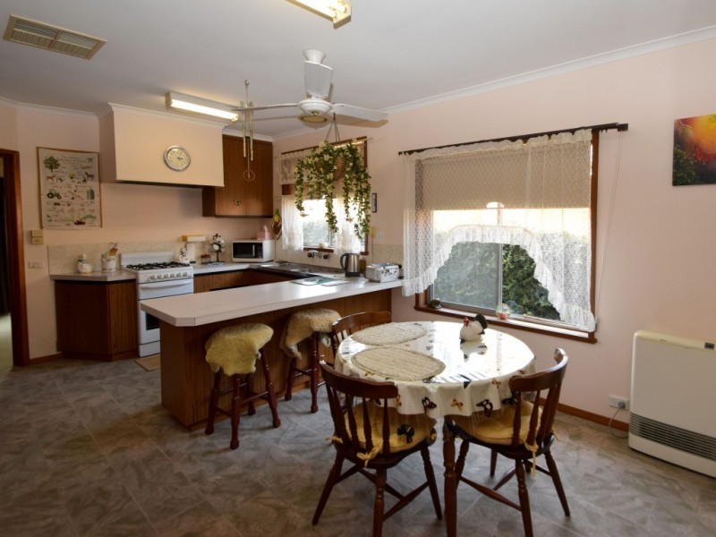 11 Clark Street, Wangaratta VIC 3677