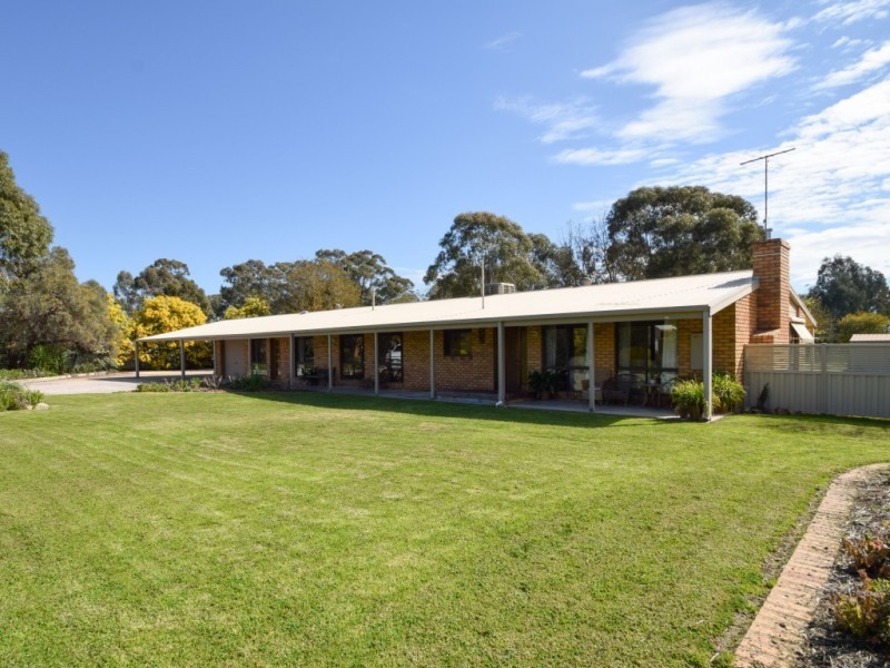 9 Waldara Drive, Wangaratta VIC 3677