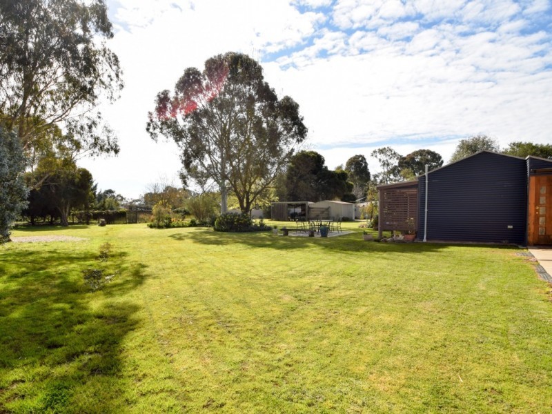 9 Waldara Drive, Wangaratta VIC 3677