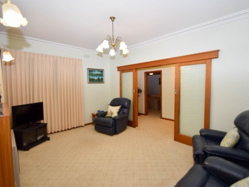 2 Langtree Avenue, Wangaratta VIC 3677