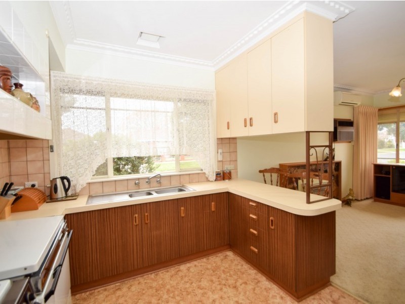 2 Langtree Avenue, Wangaratta VIC 3677