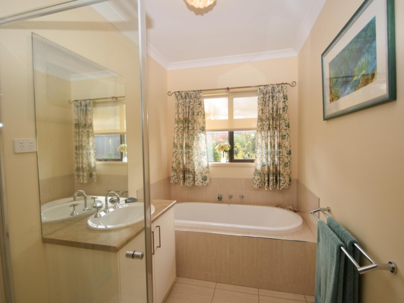 31 White Post Road, Everton VIC 3678