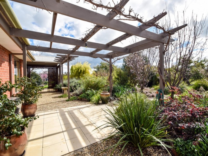 31 White Post Road, Everton VIC 3678