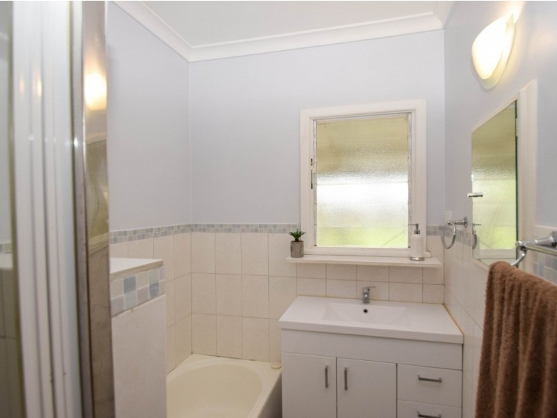 27 Irwin Avenue, Wangaratta VIC 3677