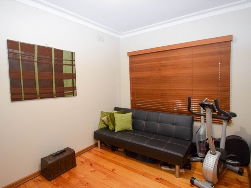 27 Irwin Avenue, Wangaratta VIC 3677