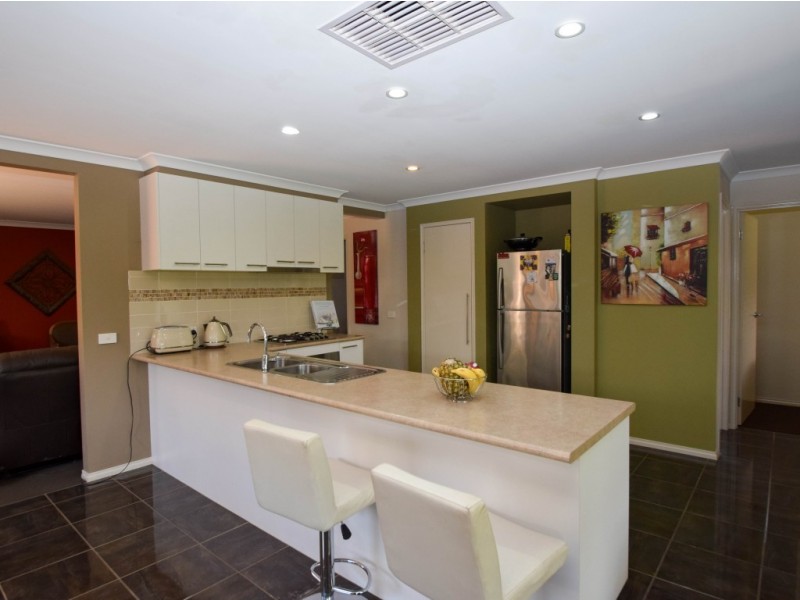 8 Wooloona Court, Wangaratta VIC 3677