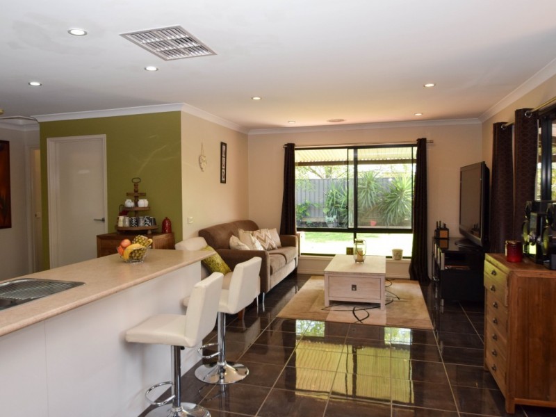 8 Wooloona Court, Wangaratta VIC 3677