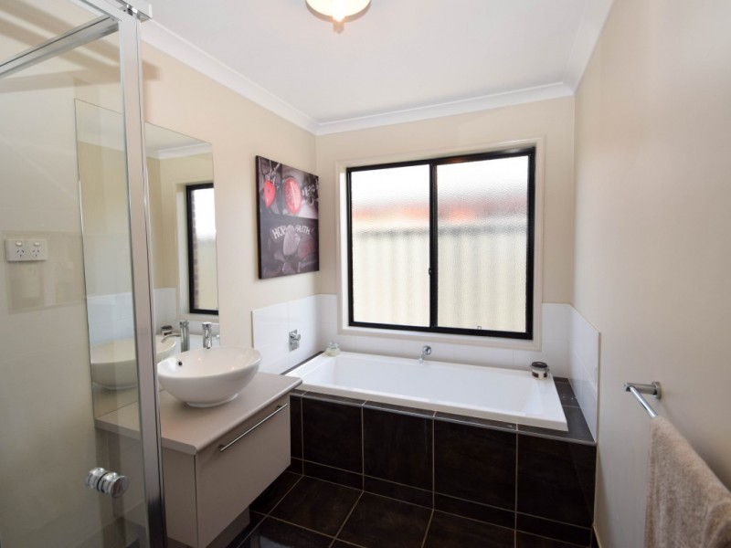 8 Wooloona Court, Wangaratta VIC 3677