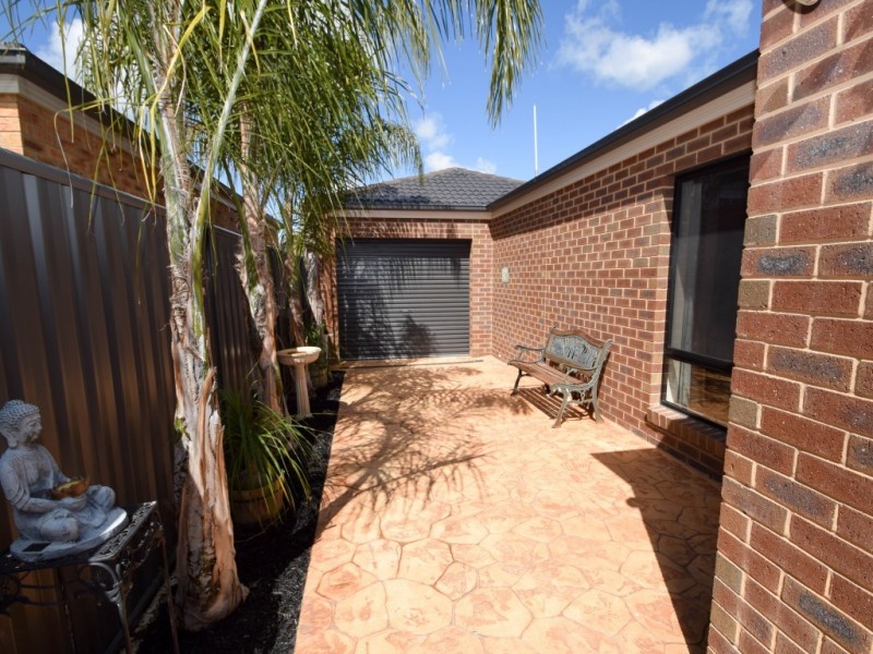 8 Wooloona Court, Wangaratta VIC 3677
