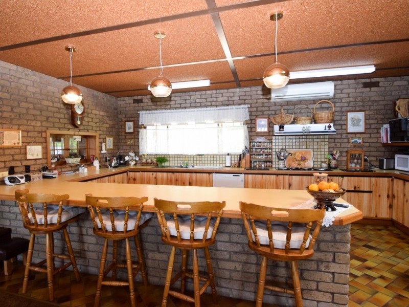 69 Warby Range Road, Glenrowan VIC 3675