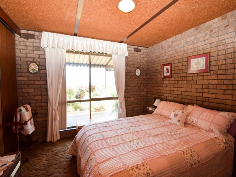 69 Warby Range Road, Glenrowan VIC 3675