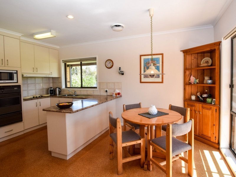 2 McDonald Court, Wangaratta VIC 3677