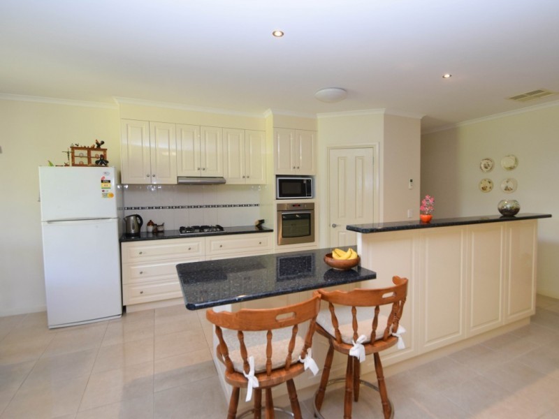 9 Boston Court, Wangaratta VIC 3677