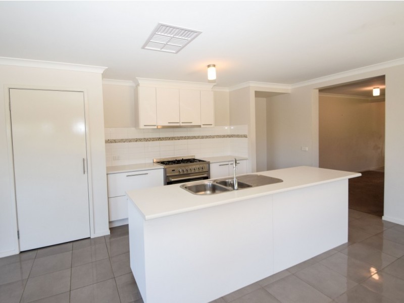 29 Logan Drive, Wangaratta VIC 3677