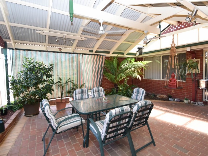 42 Willow Drive, Wangaratta VIC 3677