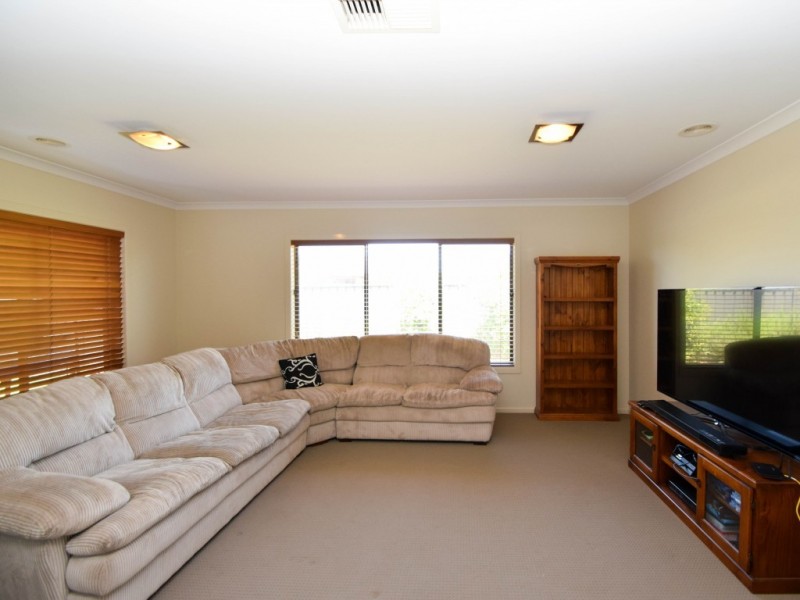 5 Arlington Park Avenue, Wangaratta VIC 3677