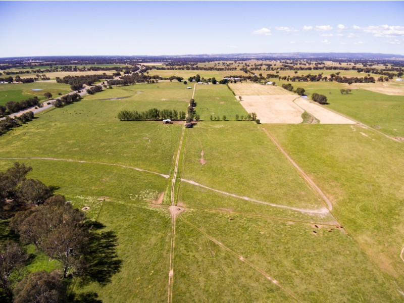 472 & 480 Great Alpine Road, East Wangaratta VIC 3678