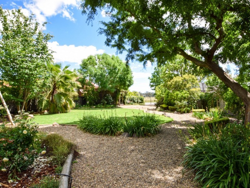 4 Billabong Drive, Wangaratta VIC 3677