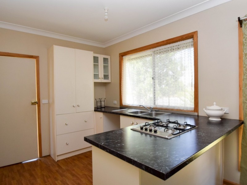 11 Greta Road, Wangaratta VIC 3677