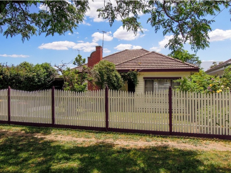 68 Docker Street, Wangaratta VIC 3677
