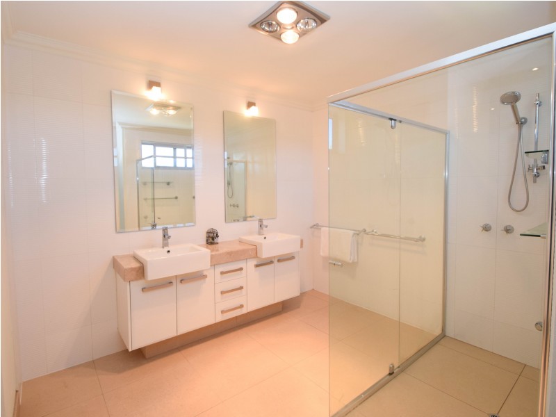 14 Yale Court, Wangaratta VIC 3677