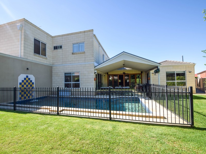 14 Yale Court, Wangaratta VIC 3677