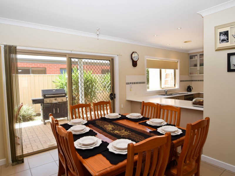 25 Swinburne Drive, Wangaratta VIC 3677