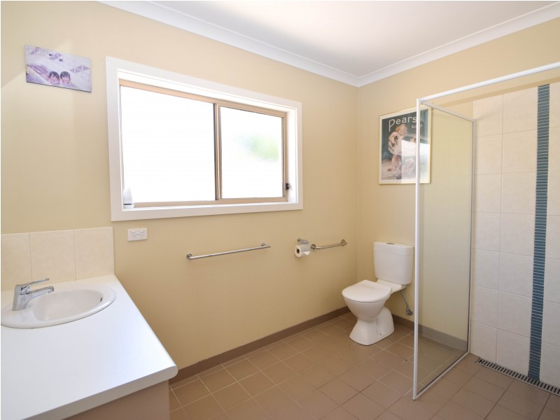 25 Swinburne Drive, Wangaratta VIC 3677