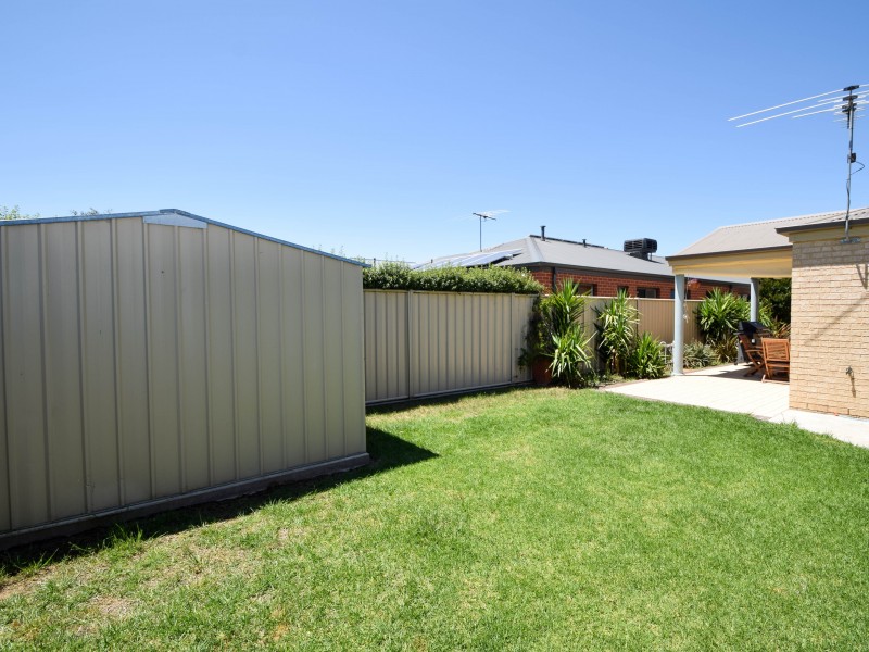 25 Swinburne Drive, Wangaratta VIC 3677