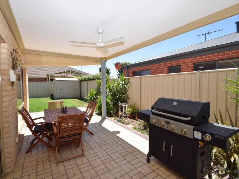 25 Swinburne Drive, Wangaratta VIC 3677