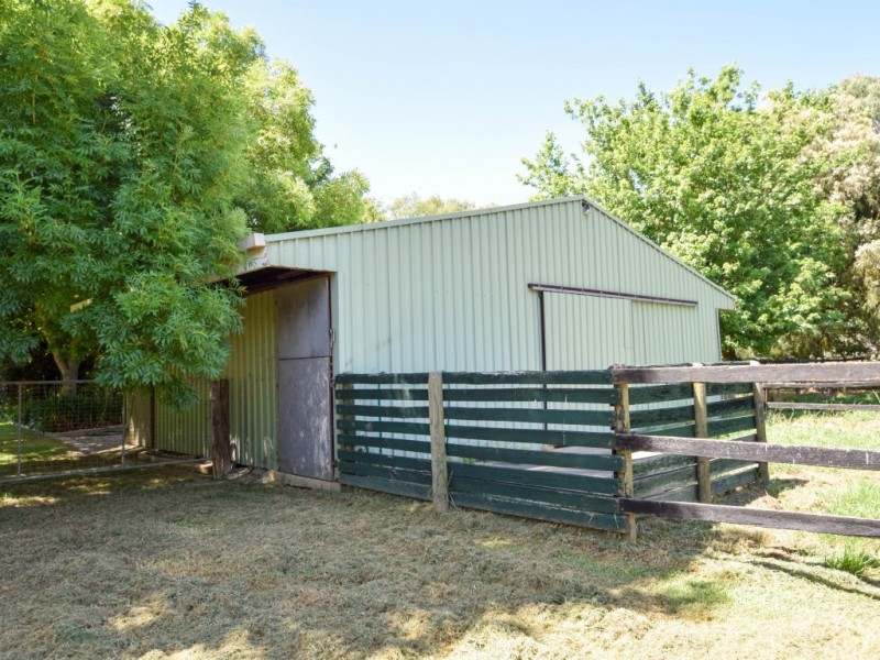 22 Taylors Lane, Wangaratta VIC 3677