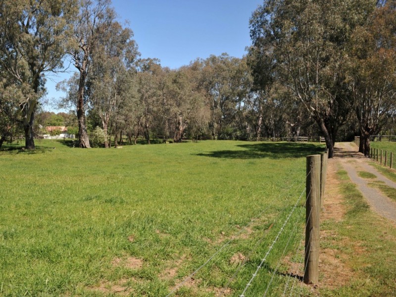 22 Taylors Lane, Wangaratta VIC 3677