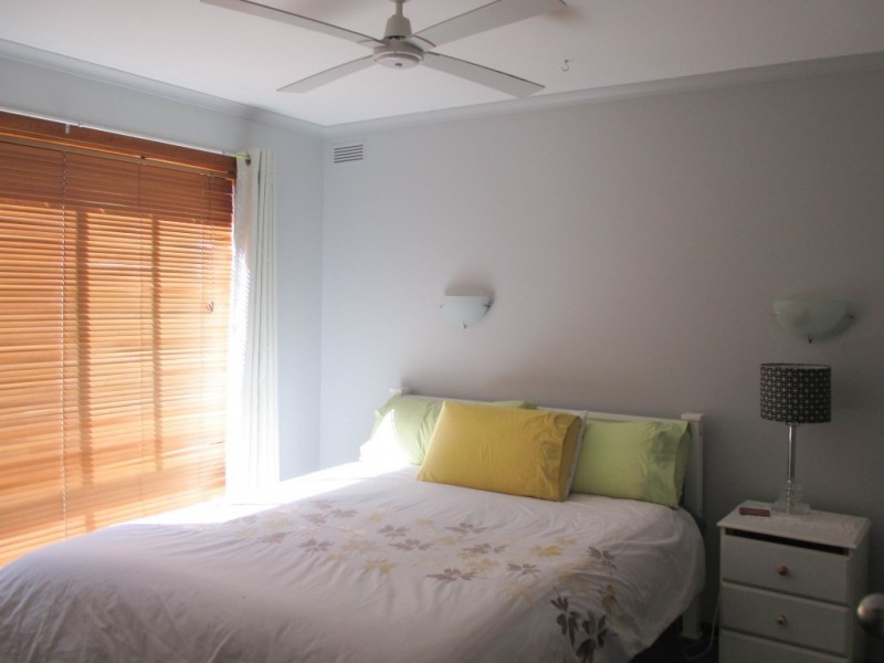 14 Ely Street, Oxley VIC 3678