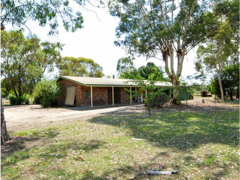 14 Ely Street, Oxley VIC 3678