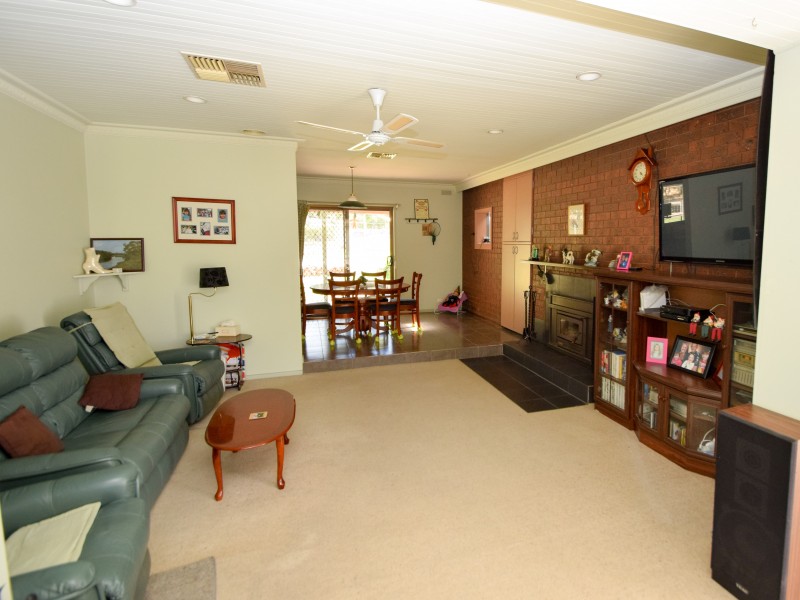 15 Twamley Road, Glenrowan VIC 3675