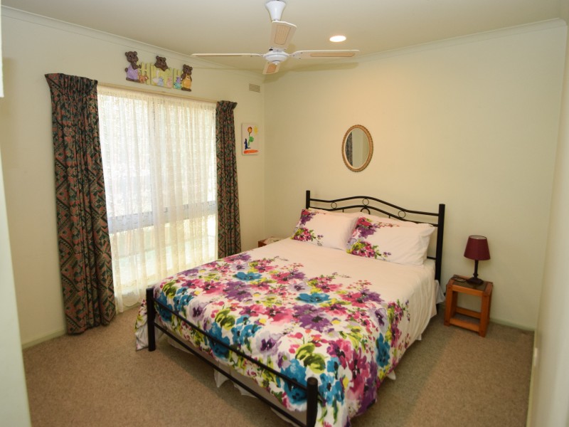 15 Twamley Road, Glenrowan VIC 3675