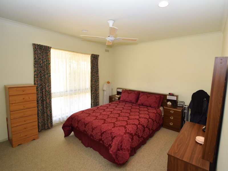 15 Twamley Road, Glenrowan VIC 3675