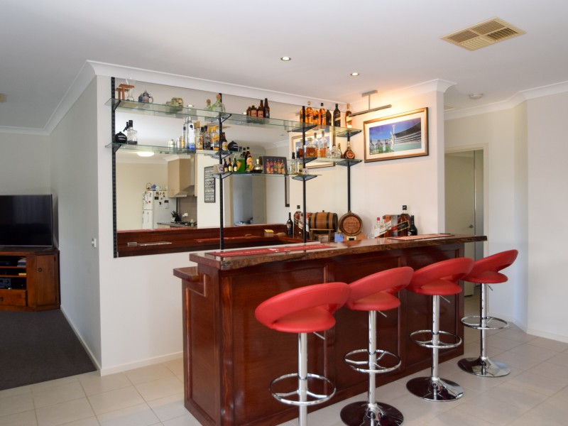 11 Logan Drive, Wangaratta VIC 3677