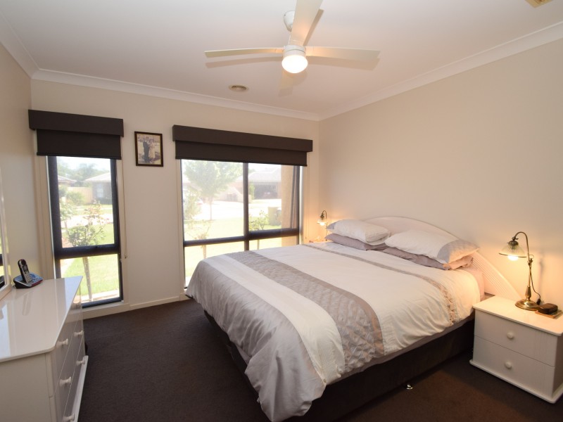 11 Logan Drive, Wangaratta VIC 3677