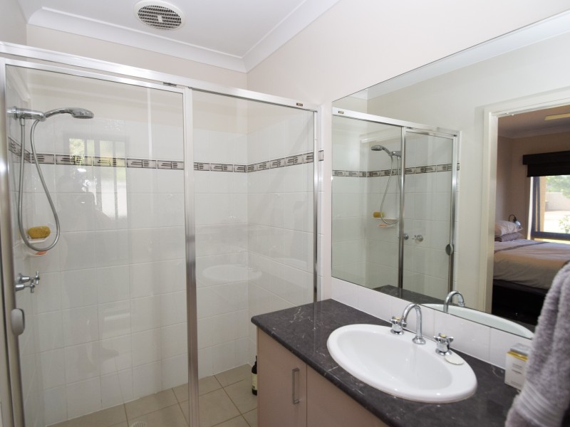 11 Logan Drive, Wangaratta VIC 3677