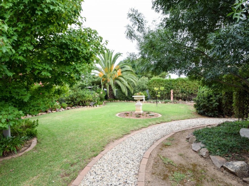 13 Langtree Avenue, Wangaratta VIC 3677