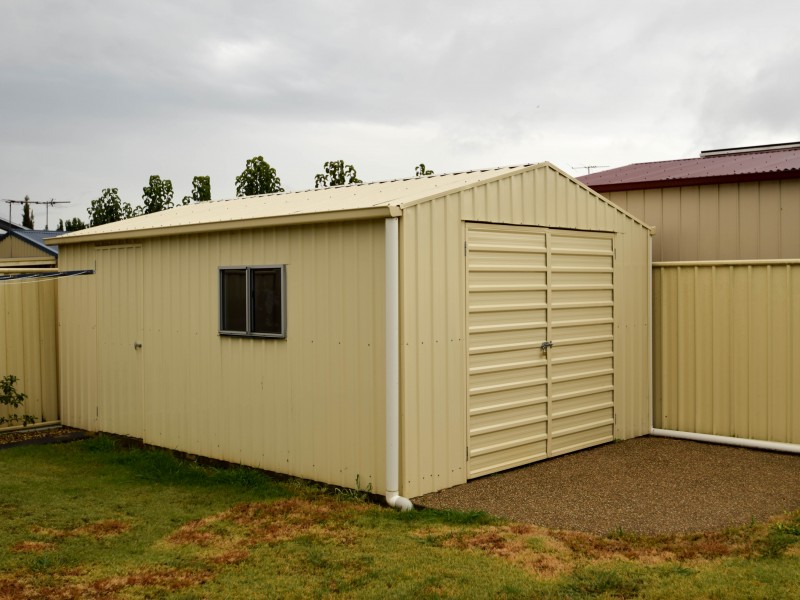 16 Swinburne Drive, Wangaratta VIC 3677