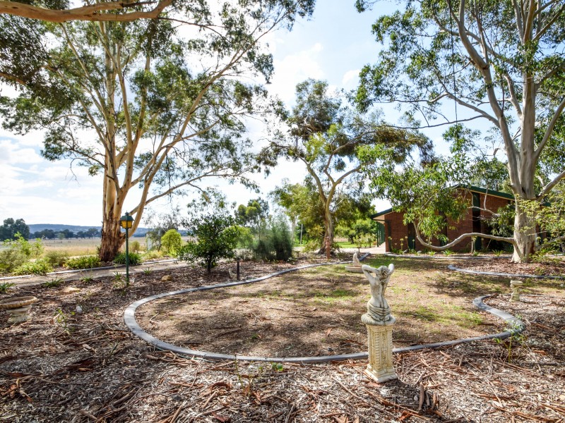 1370 Warby Range Road, Wangandary VIC 3678