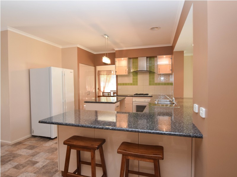 11 Evalyn Court, Wangaratta VIC 3677