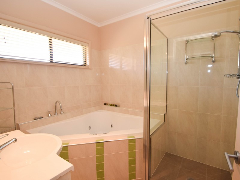 11 Evalyn Court, Wangaratta VIC 3677